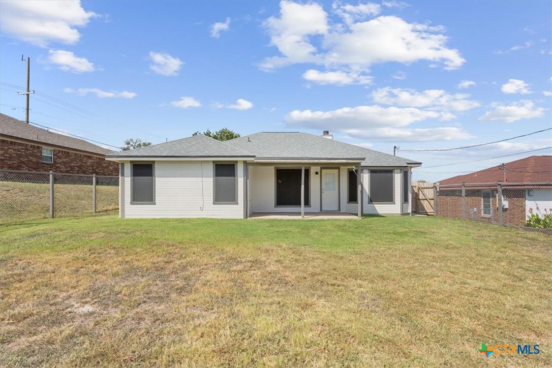204 Rodeo Circle Copperas Cove, TX 76522 - Photo 28 of 28 a view of a yard in front of a house with a plants