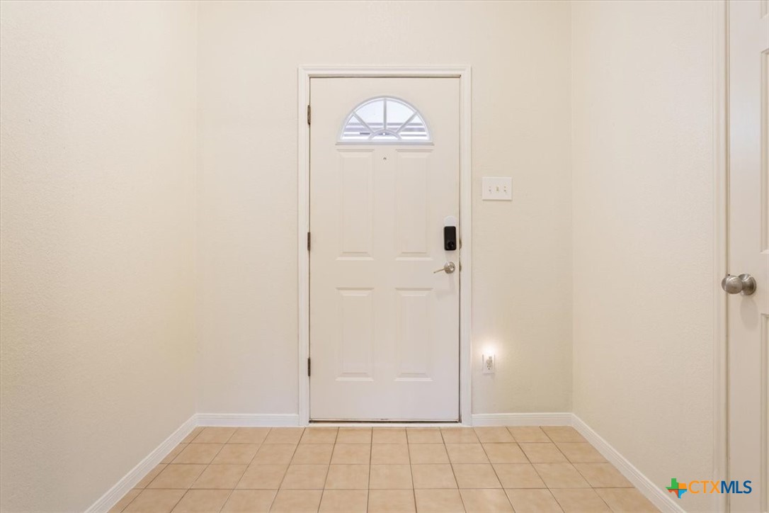 204 Rodeo Circle Copperas Cove, TX 76522 - Photo 5 of 28 a view of an empty room