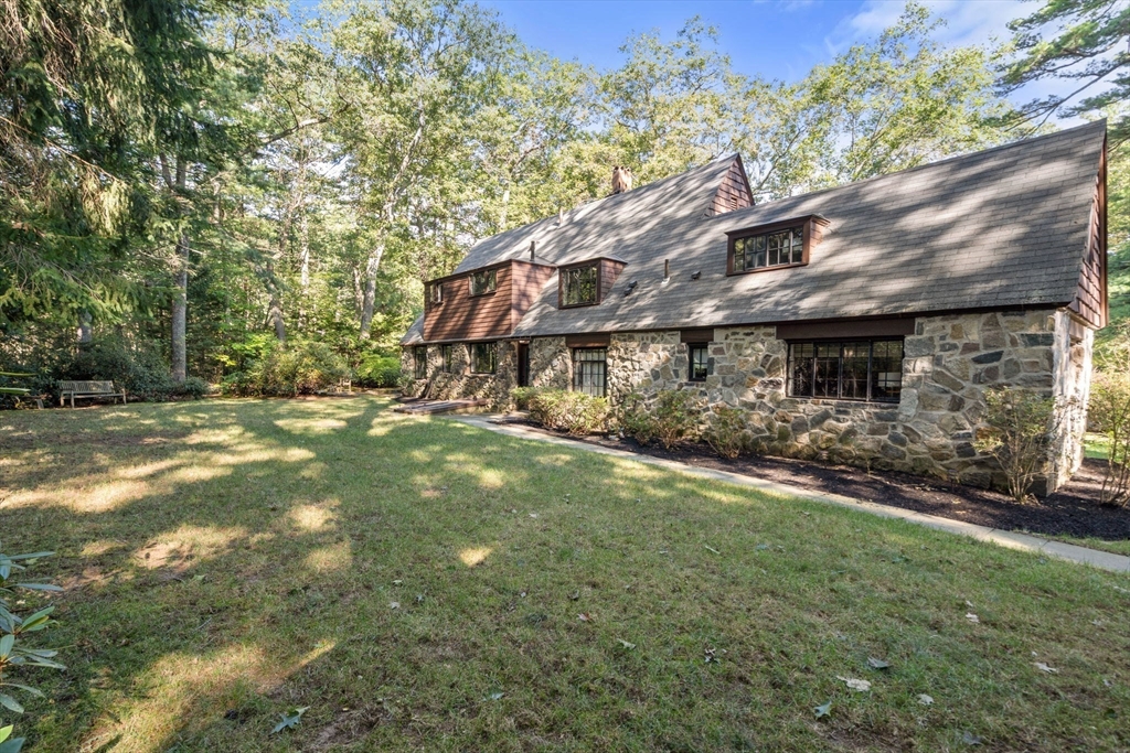 1 Aberdeen Road Weston, MA 02493 - Photo 26 of 28