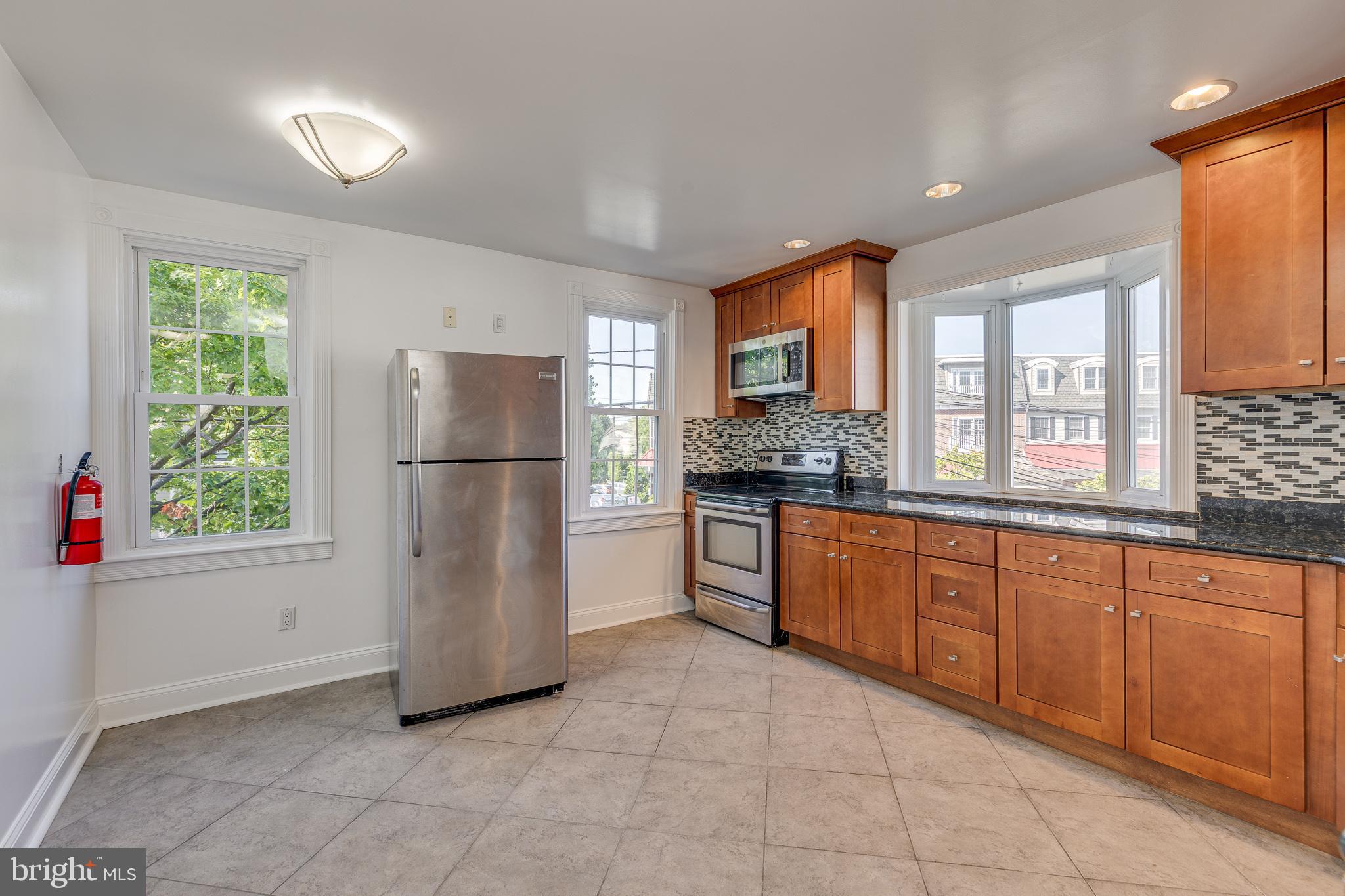 21 Ellis Street Haddonfield, NJ 08033 - Photo 25 of 40 2nd Flr Kitchen
(14 x 11)