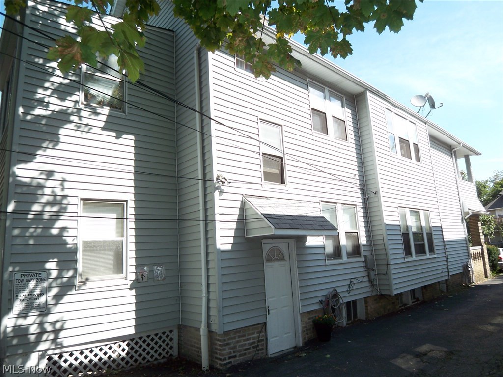 2256 Rexwood Road Cleveland, OH 44118 - Photo 2 of 5 Gallery Image 2