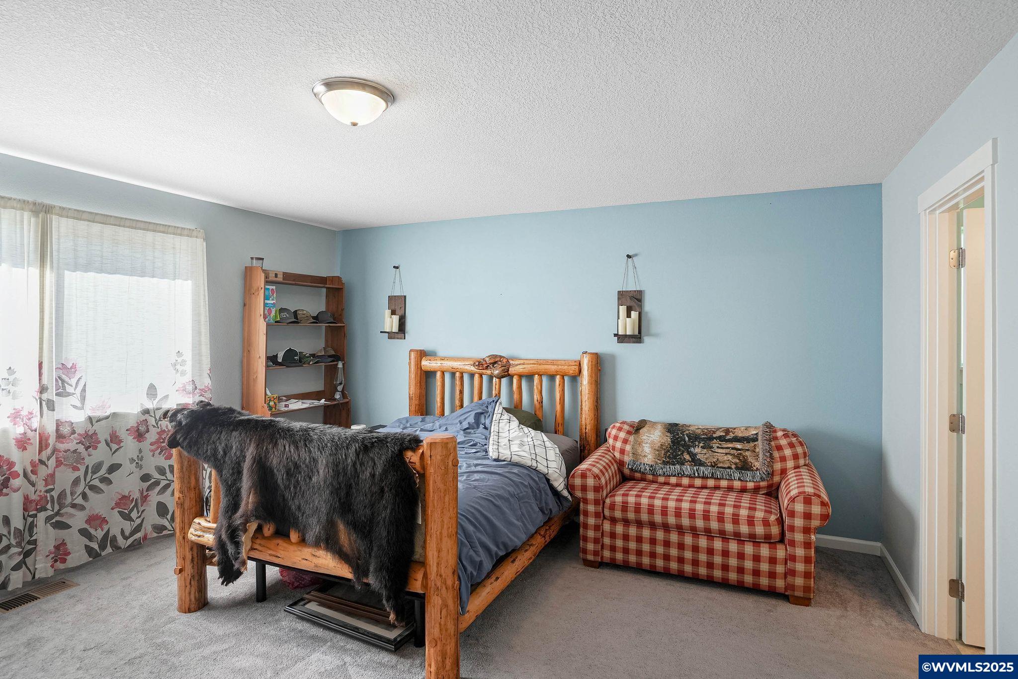 45940 River Loop Lyons, OR 97358 - Photo 18 of 37 Gallery Image 18