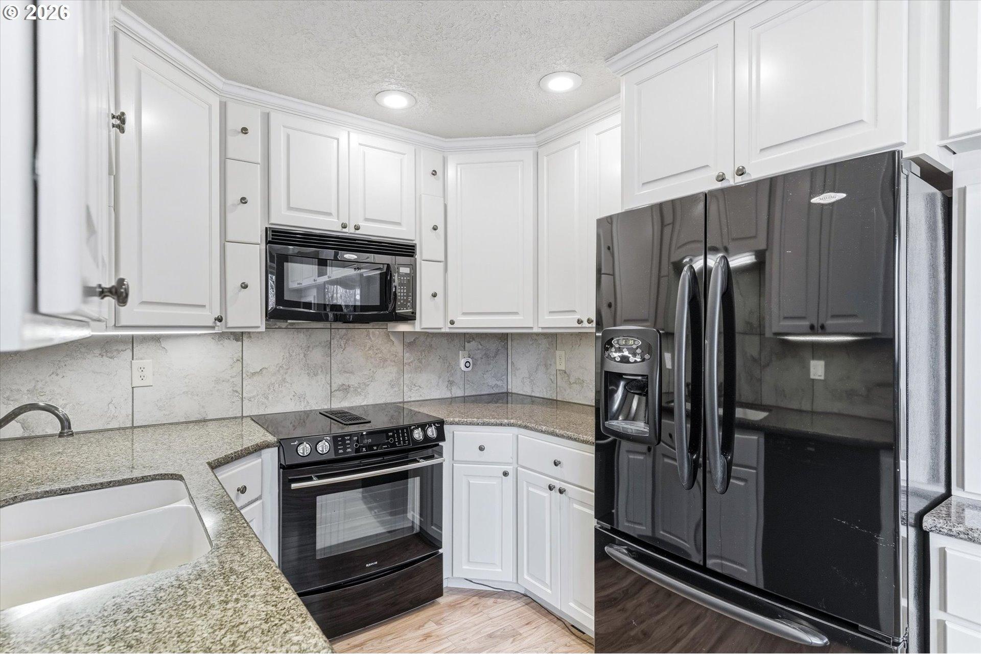 1310 River Road, Unit 9 Longview, WA 98632 - Photo 6 of 35 Gallery Image 6