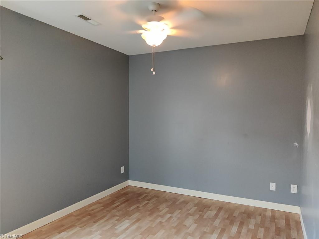 405 Barnsdale Ridge Road Kernersville, NC 27284 - Photo 13 of 25 Gallery Image 13