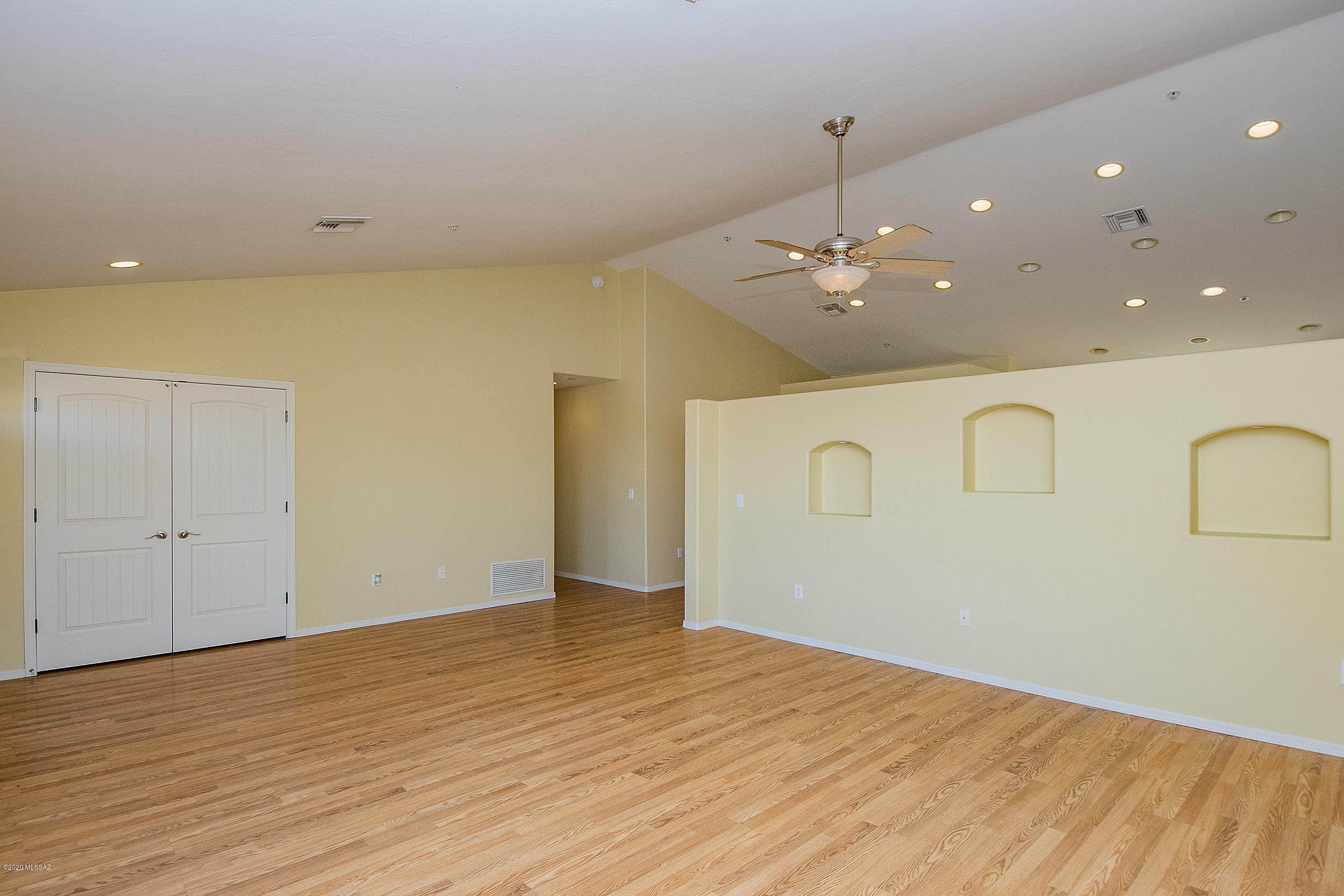 12559 West Magee Road Tucson, AZ 85743 - Photo 5 of 35