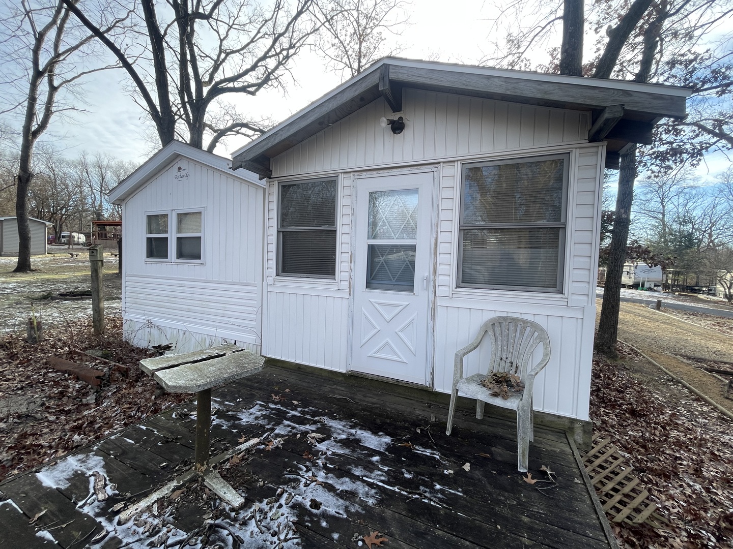 26-204 Woodhaven Lakes Sublette, IL 61367 - Photo 16 of 17 a house view with a sitting space