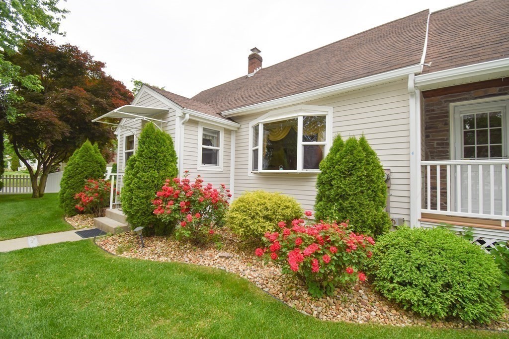 67 Athol Street Springfield, MA 01107 - Photo 3 of 40 Gallery Image 3