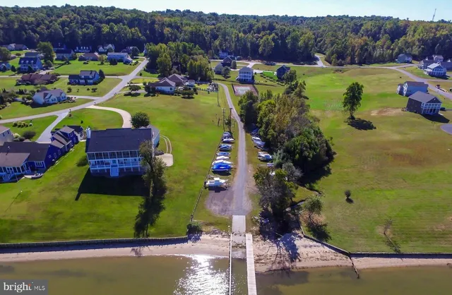 a view of backyard with green space