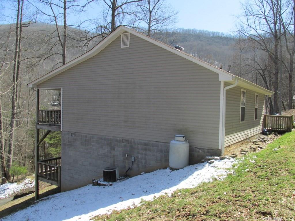 1165 Nicholson Cove Road Cullowhee, NC 28723 - Photo 6 of 26 Gallery Image 6