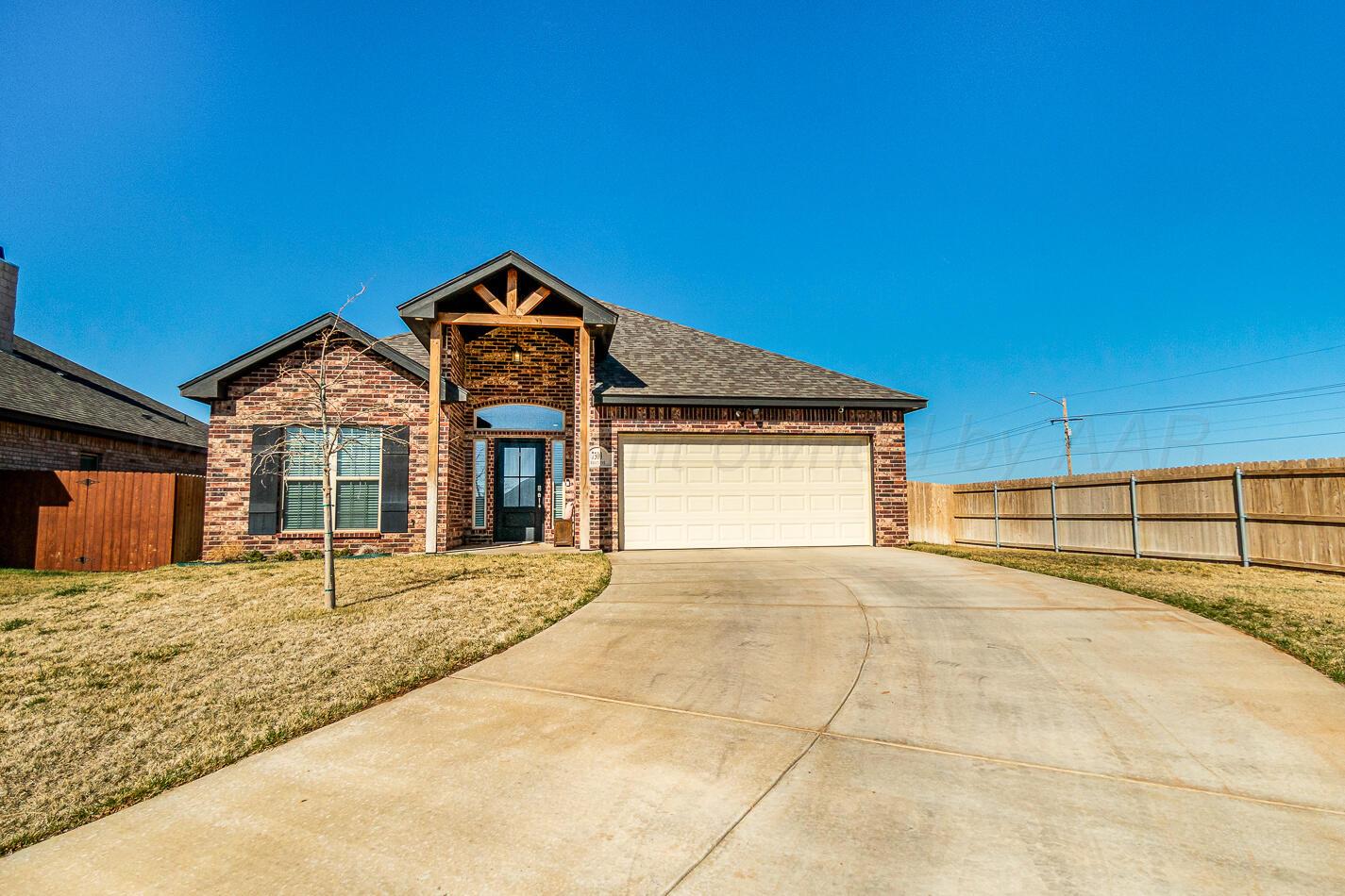 a view of a house with a outdoor space