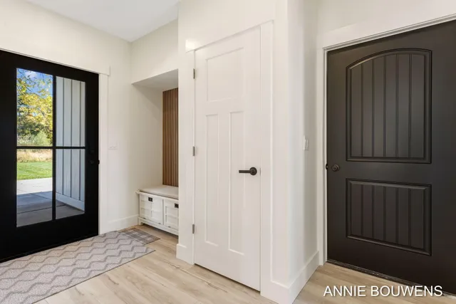 $1,090,000 | 6008 Hidden Crk Trail, Hamilton, MI 49419