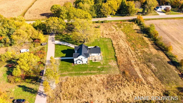 $1,090,000 | 6008 Hidden Crk Trail, Hamilton, MI 49419