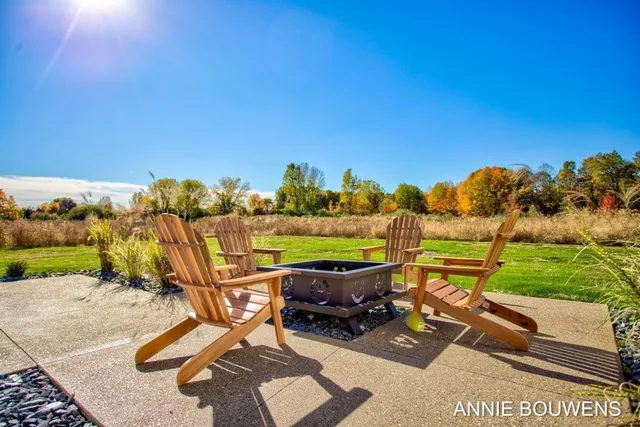 $1,090,000 | 6008 Hidden Crk Trail, Hamilton, MI 49419