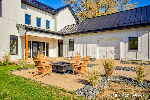 $1,090,000 | 6008 Hidden Crk Trail, Hamilton, MI 49419