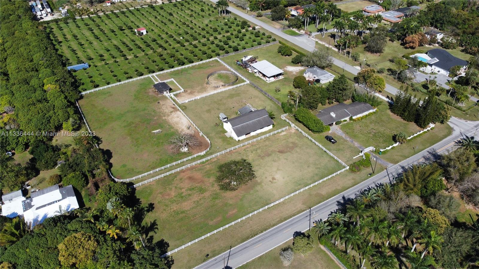 Redlands Homestead, FL 33031 - Photo 13 of 35 an aerial view of a tennis court