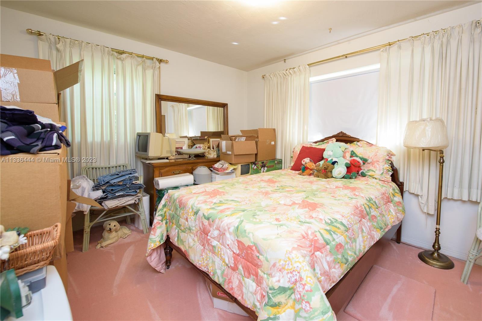 Redlands Homestead, FL 33031 - Photo 22 of 35 a bedroom with bed and window