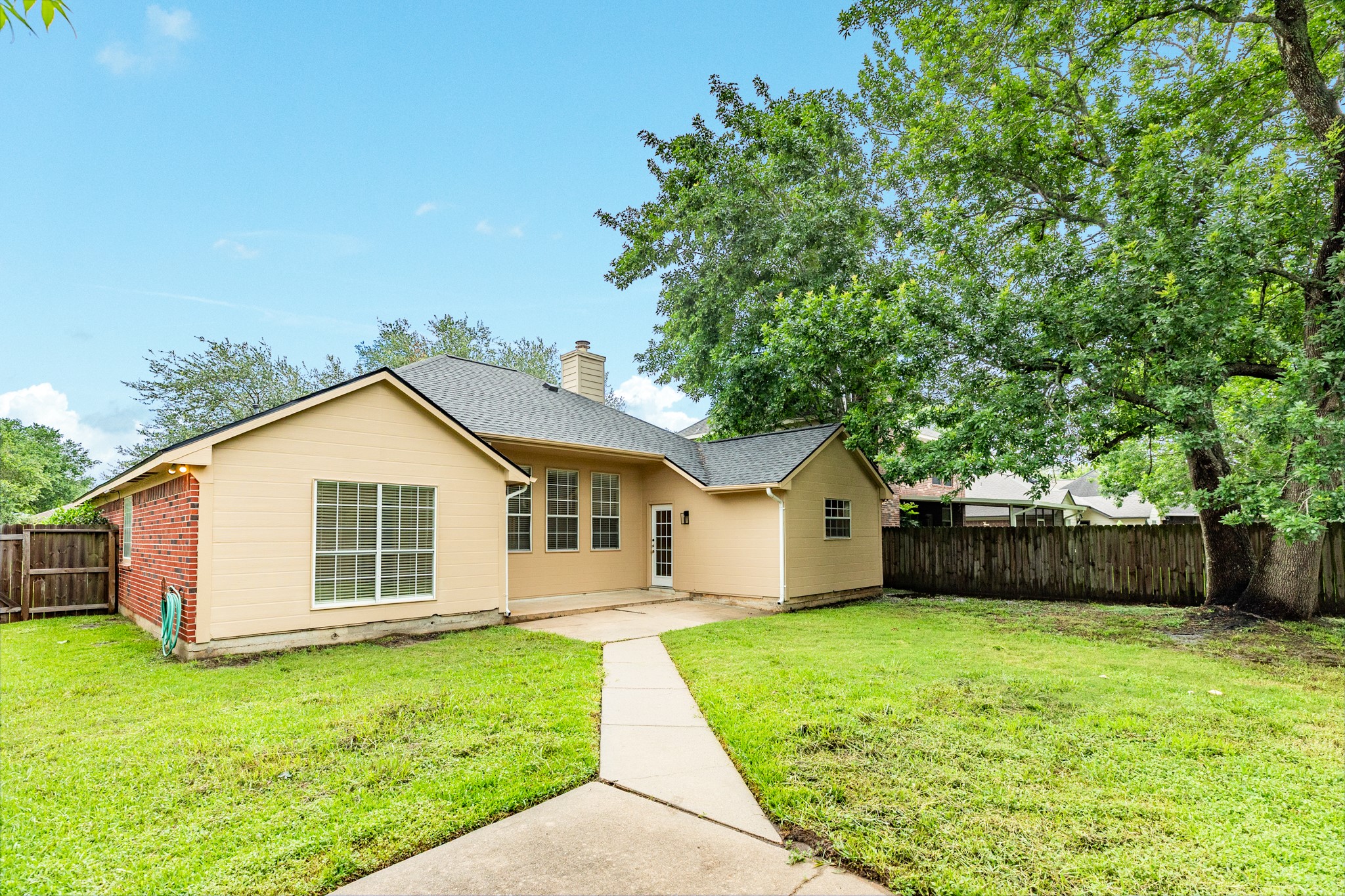 205 Mango Street Lake Jackson, TX 77566 - Photo 27 of 30
