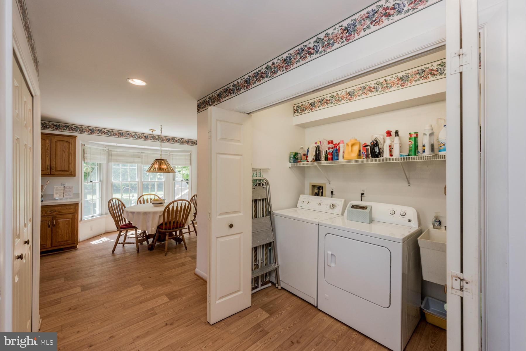 4842 Rollingtop Road Ellicott City, MD 21043 - Photo 11 of 28 Entry