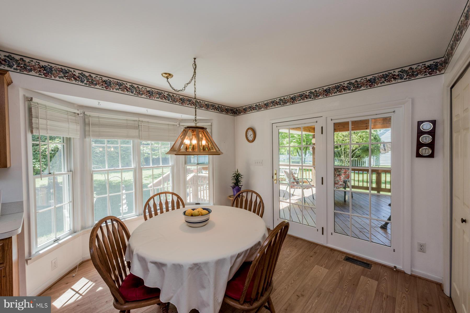 4842 Rollingtop Road Ellicott City, MD 21043 - Photo 15 of 28 Kitchen