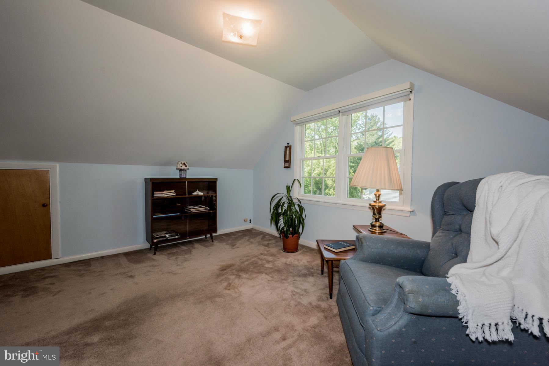 4842 Rollingtop Road Ellicott City, MD 21043 - Photo 22 of 28 Bedroom