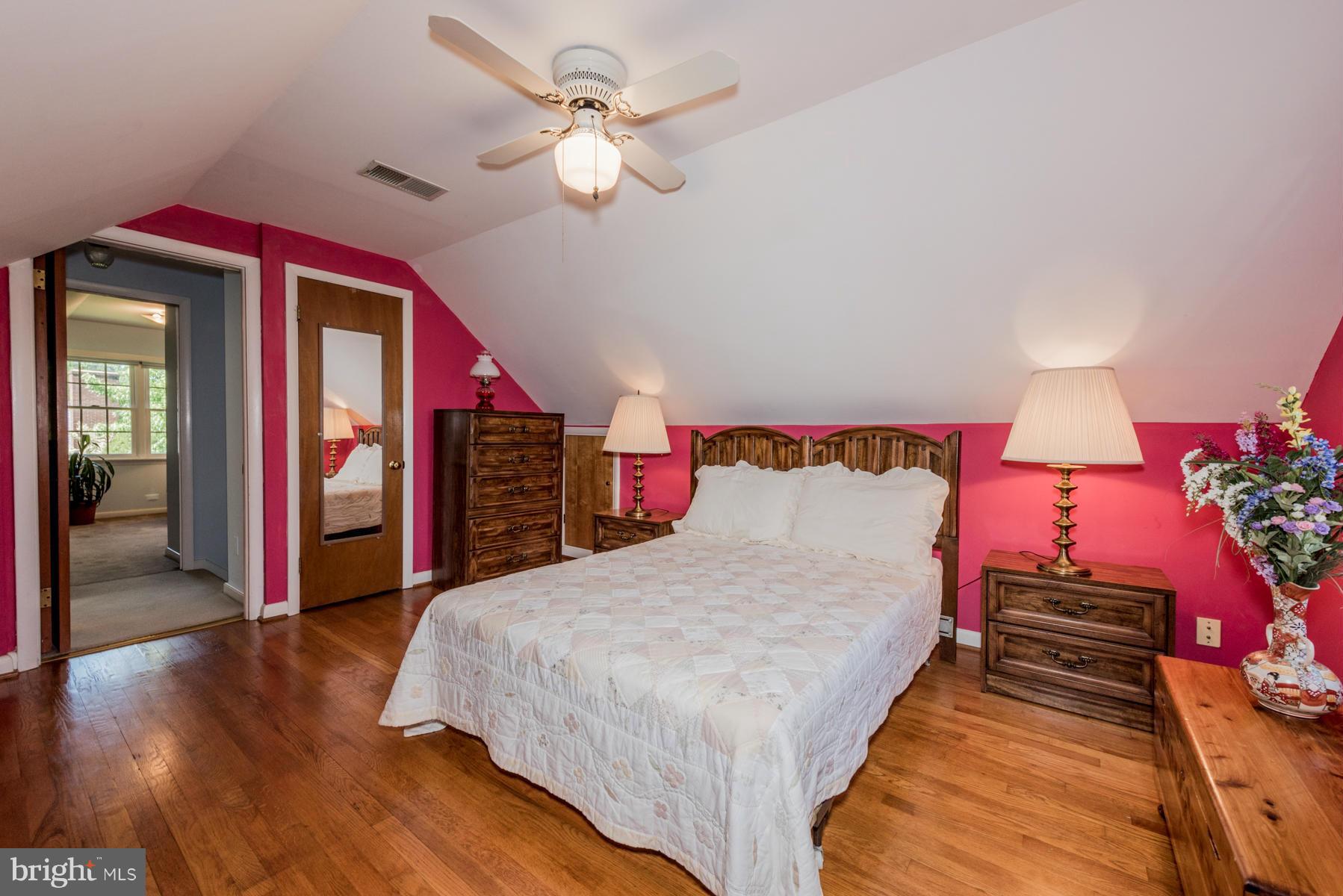 4842 Rollingtop Road Ellicott City, MD 21043 - Photo 24 of 28 Bedroom