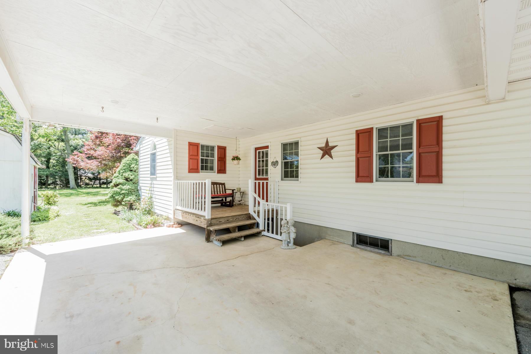 4842 Rollingtop Road Ellicott City, MD 21043 - Photo 7 of 28 Carport