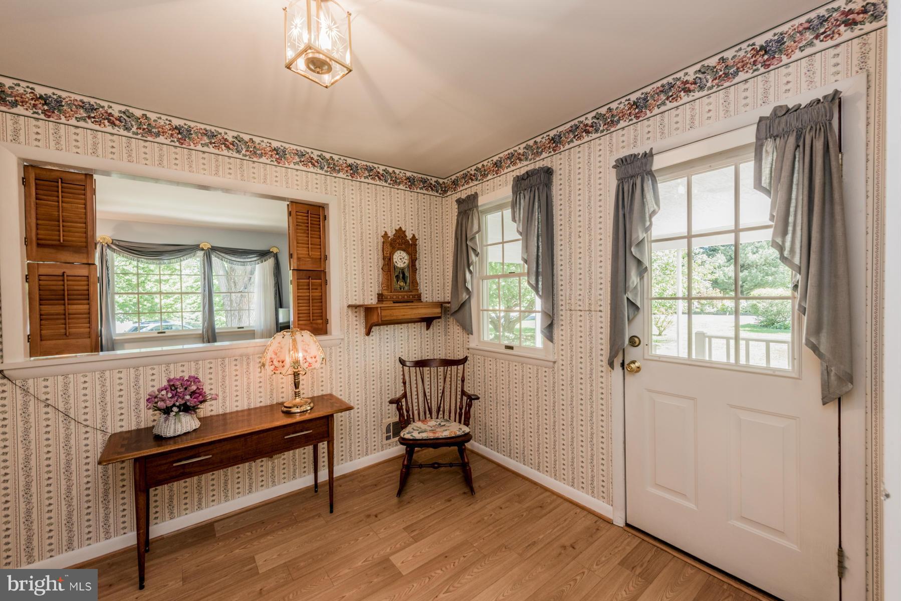 4842 Rollingtop Road Ellicott City, MD 21043 - Photo 9 of 28 Entry