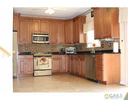 48 Putnam Road Monmouth Junction, NJ 08852 - Photo 3 of 6 Gallery Image 3