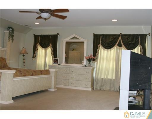 48 Putnam Road Monmouth Junction, NJ 08852 - Photo 6 of 6 Gallery Image 6