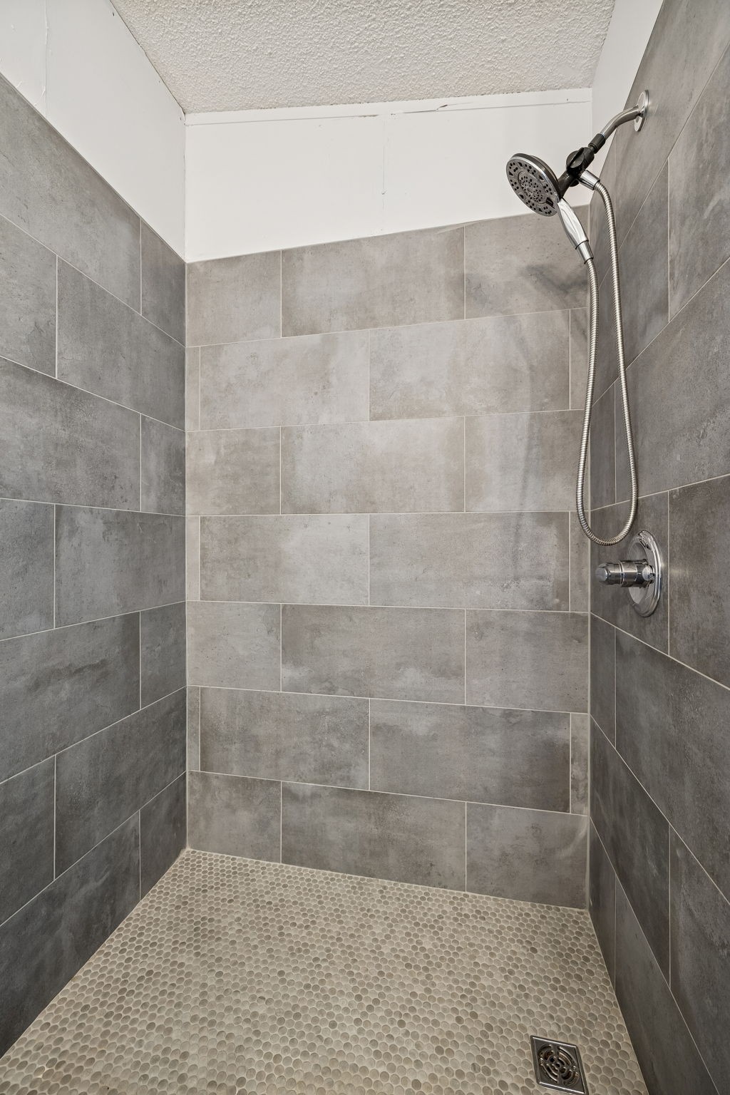 217 Tomlinson Road Lebanon, TN 37087 - Photo 14 of 23 a bathroom with a shower