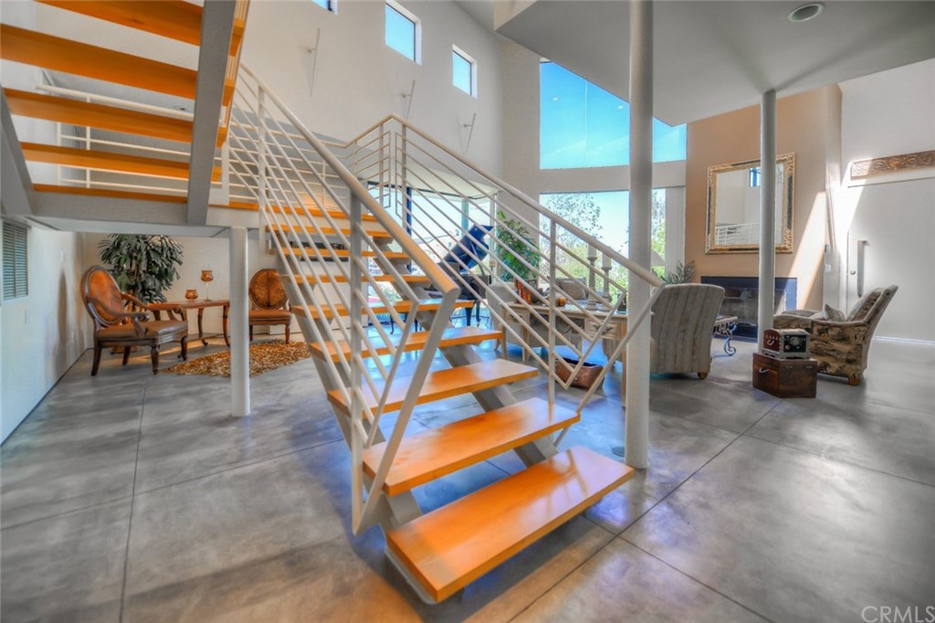 2831 Ridge Drive Laguna Beach, CA 92651 - Photo 25 of 49 a view of entryway