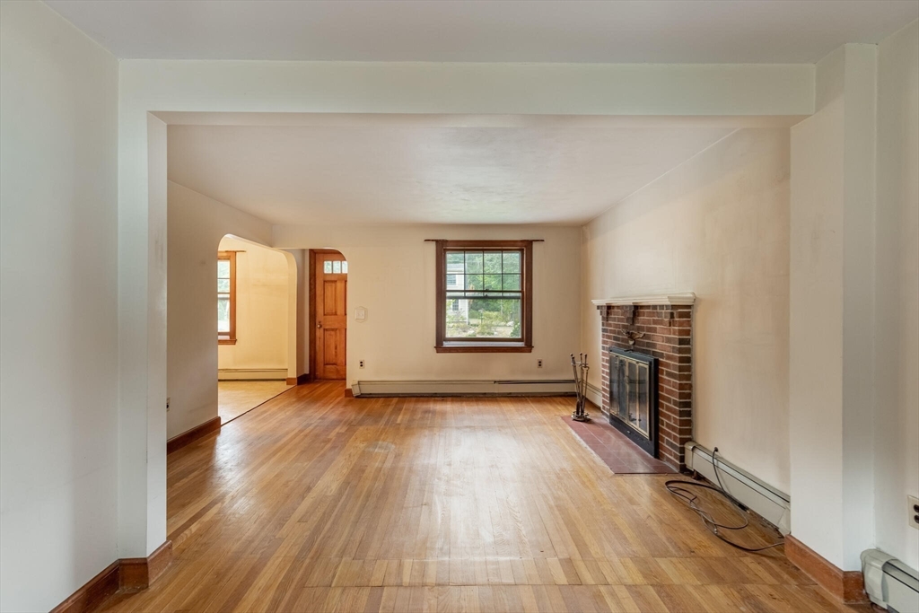 17 Crest Road Lynnfield, MA 01940 - Photo 26 of 31 Gallery Image 26