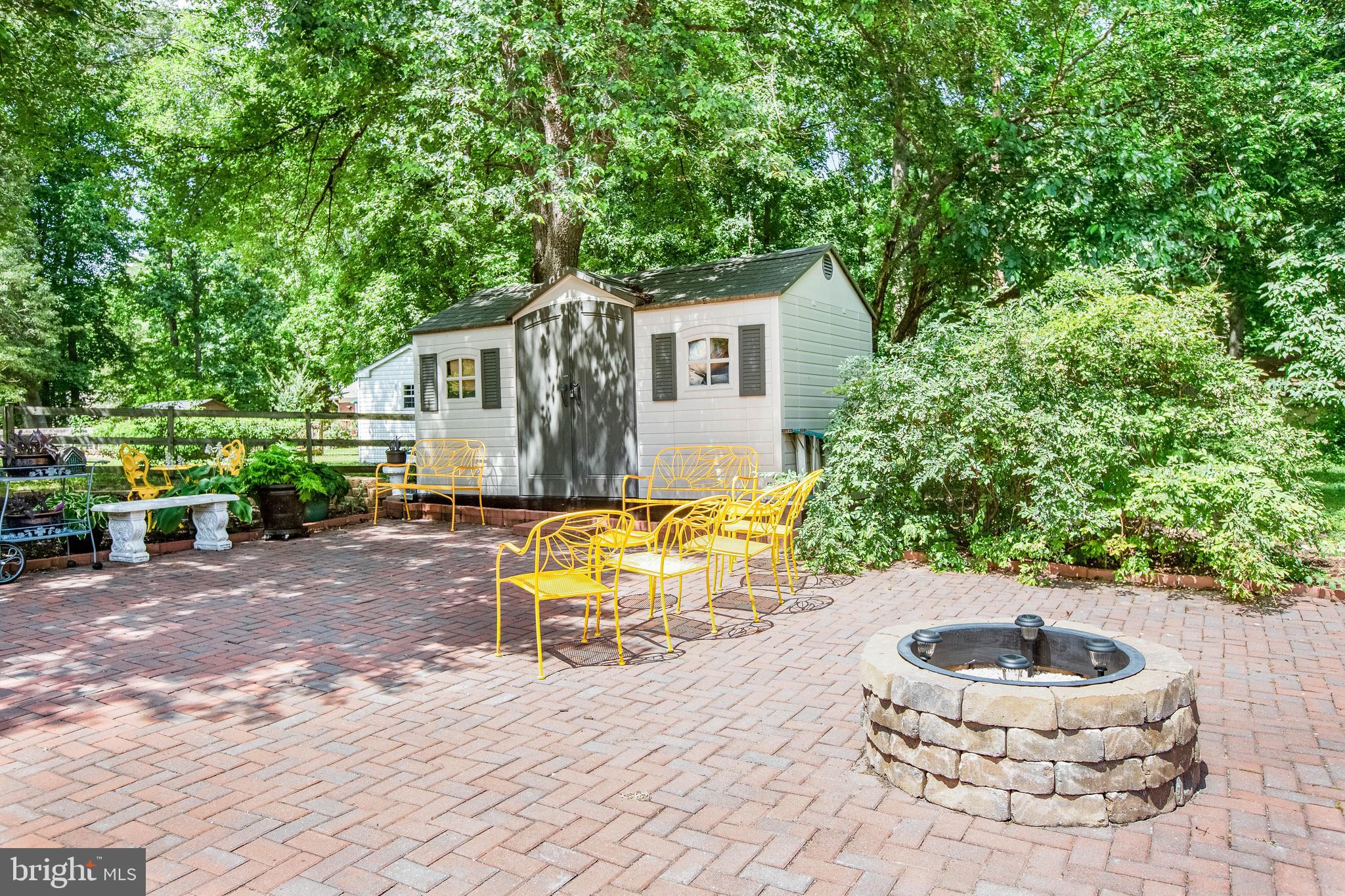 10212 Gordon Road Spotsylvania, VA 22553 - Photo 6 of 37 Large Shed