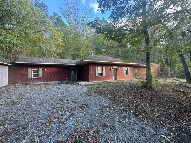 $274,900 | 28 Alease Drive, Fayetteville, TN 37334