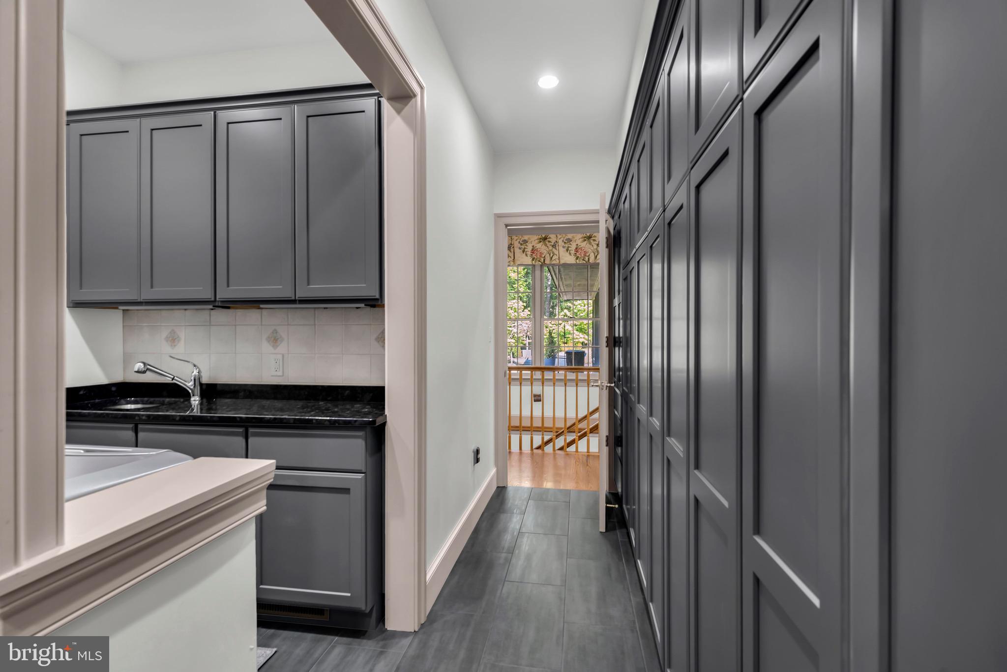 11036 Popes Head Road Fairfax, VA 22030 - Photo 44 of 49