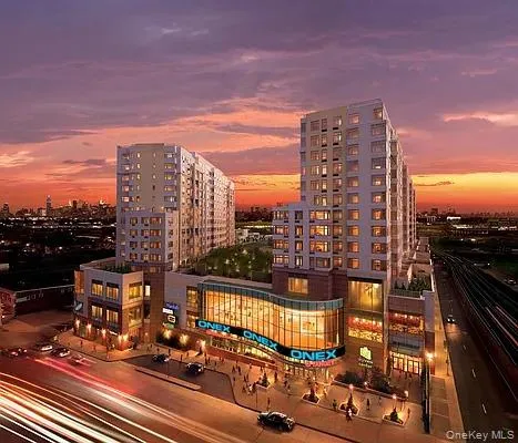 $998,000 | 40-22 College Point Boulevard, Unit 6H | Flushing