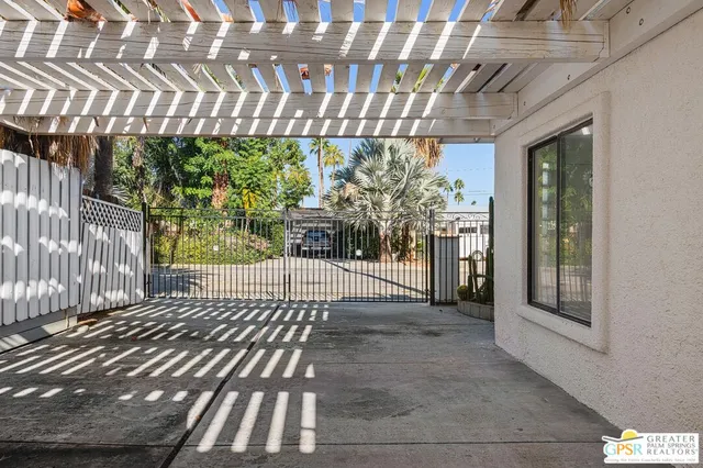 a view of porch with a patio