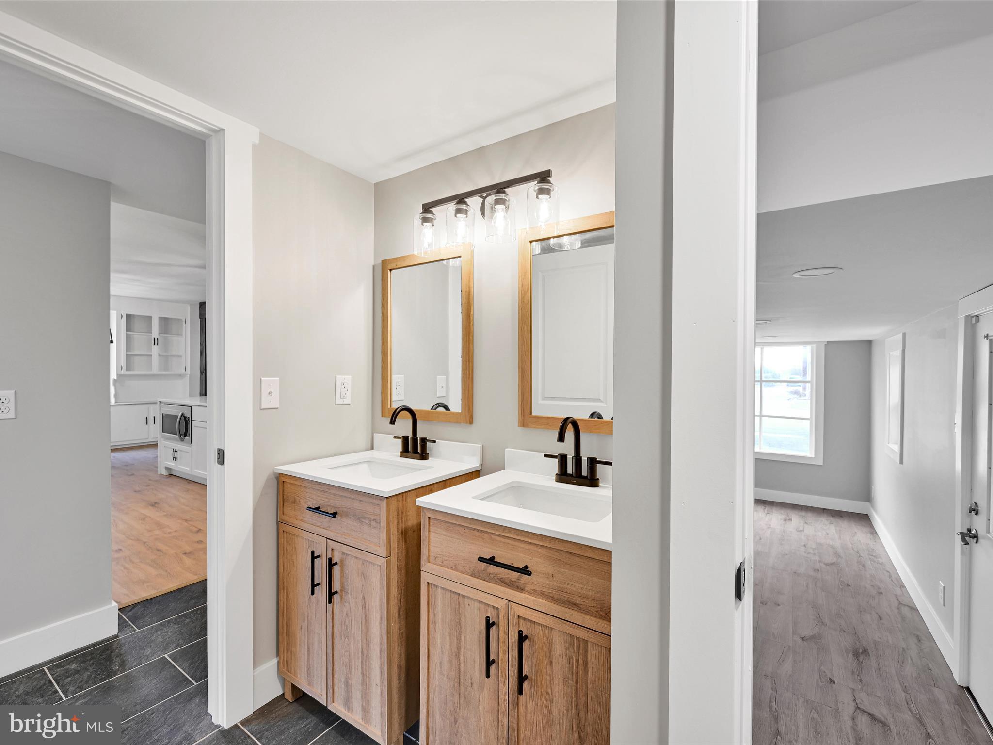 814 Rex Avenue Lebanon, PA 17042 - Photo 12 of 28 Bathroom