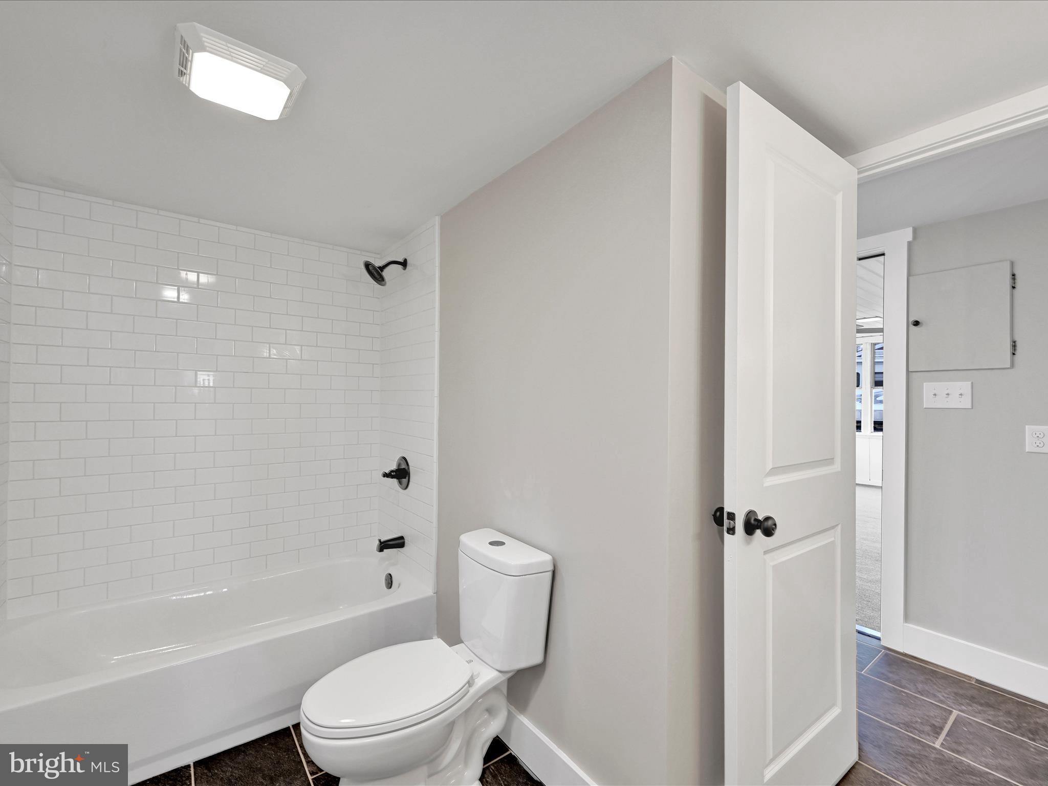 814 Rex Avenue Lebanon, PA 17042 - Photo 13 of 28 Bathroom