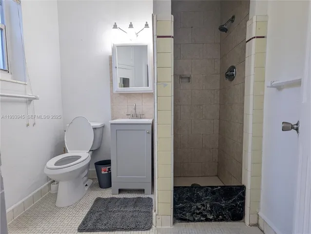 $1,300 | 437 Northeast 107th Street, Unit 2, Miami, FL 33161