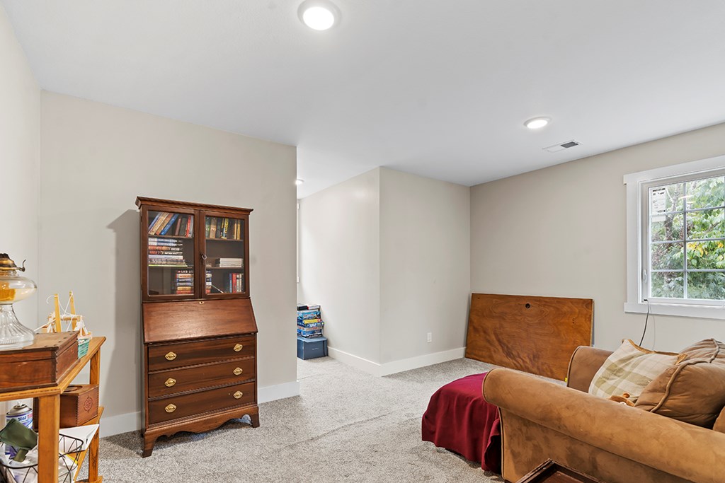 629 Windsor Road Hodges, SC 29653 - Photo 26 of 34