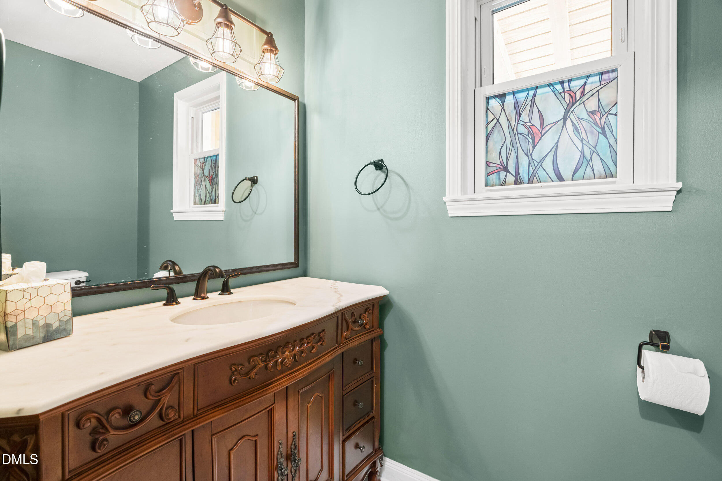 133 Stagecrest Drive Raleigh, NC 27603 - Photo 29 of 36 Powder room
