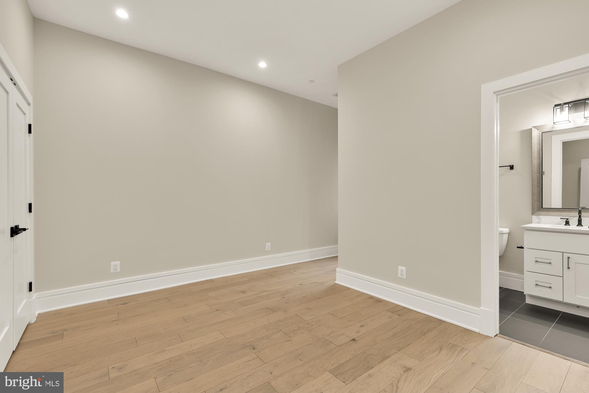 1310 Park Road Northwest Washington, DC 20010 - Photo 11 of 20