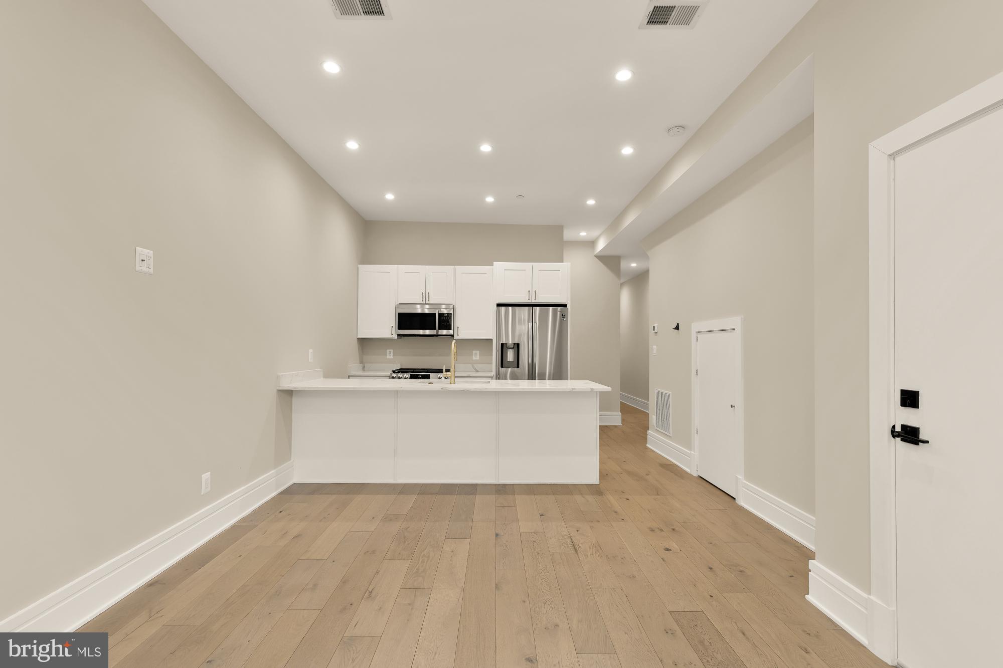 1310 Park Road Northwest Washington, DC 20010 - Photo 4 of 20