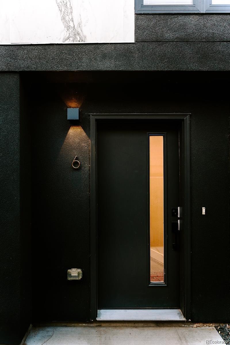 5125 West 29th Avenue, Unit 6 Denver, CO 80212 - Photo 12 of 26 a view of entryway