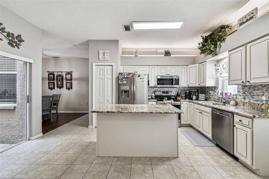 3892 Timber Ridge Court Palm Harbor, FL 34685 - Photo 16 of 55