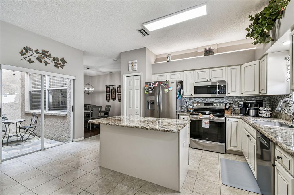 3892 Timber Ridge Court Palm Harbor, FL 34685 - Photo 17 of 55