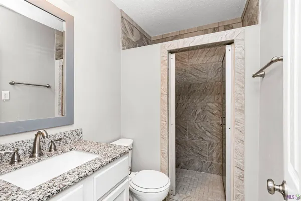 $1,350 | 1701 Lobdell Avenue, Unit 38, Baton Rouge, LA 70806