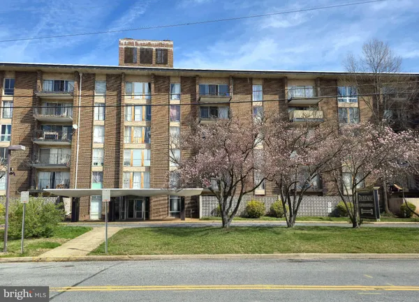 $1,375 | 6011 Emerson Street, Unit 311, Bladensburg, MD 20710