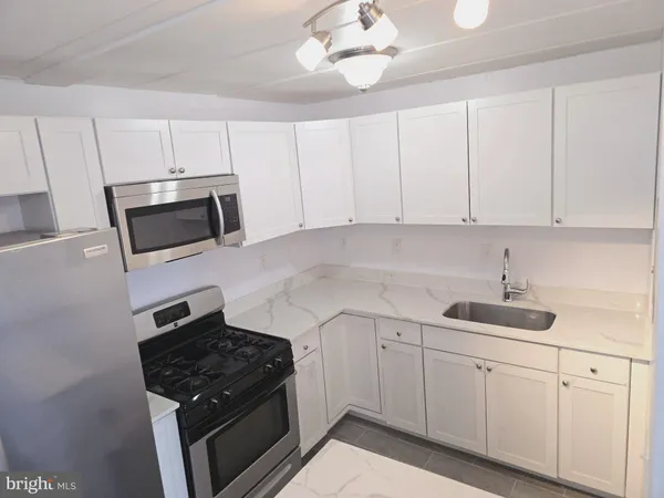 $1,375 | 6011 Emerson Street, Unit 311, Bladensburg, MD 20710